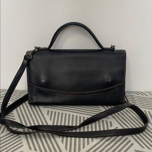 Vintage Derek Alexander crossbody leather purse/wallet